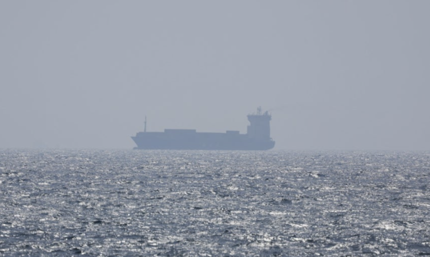 호르무즈 봉쇄 현실화… 韓 선박 30여척 대피령 [美, 이란 공습]