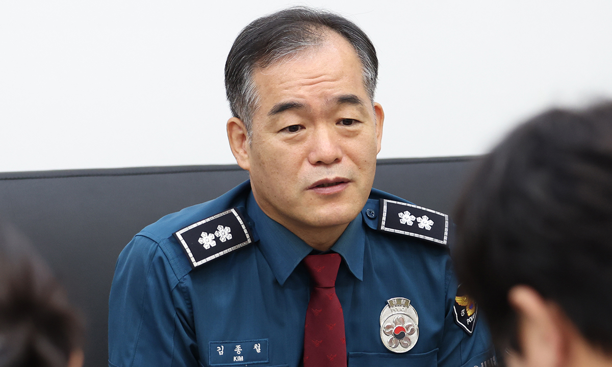 [사사건건] 김종철 경찰청장 직대 취임 첫날…전 지휘부 소집·제주현장 방문 外
