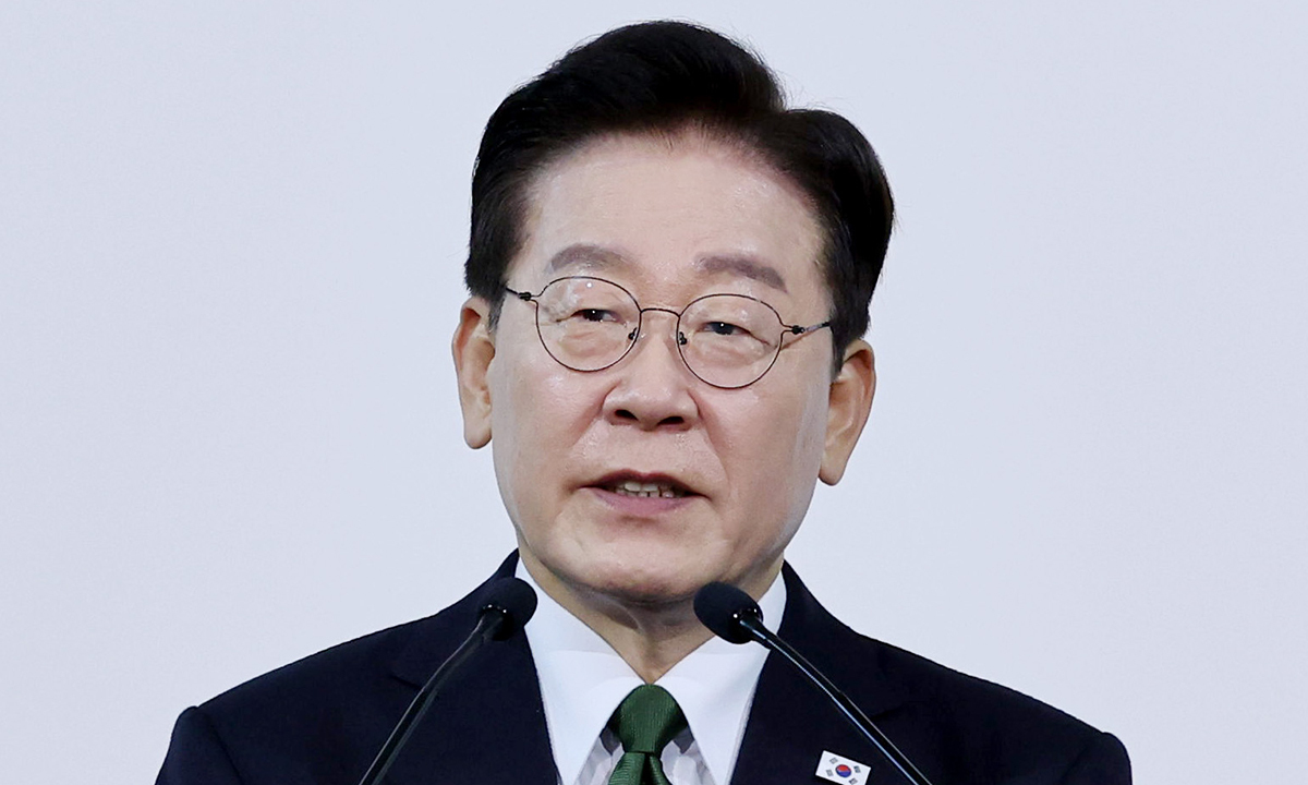 [청와대 24시] 李대통령 “제 임기, 헌법상 명확하게 제한”…연임 개헌 논란 의식했나
