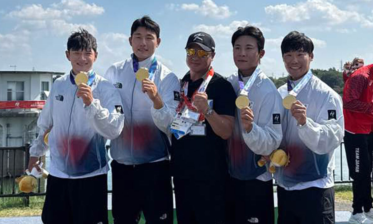"땀방울 결실, 가슴 뭉클"…조광희 선봉 카약, 男 4인승 500m '첫 金'