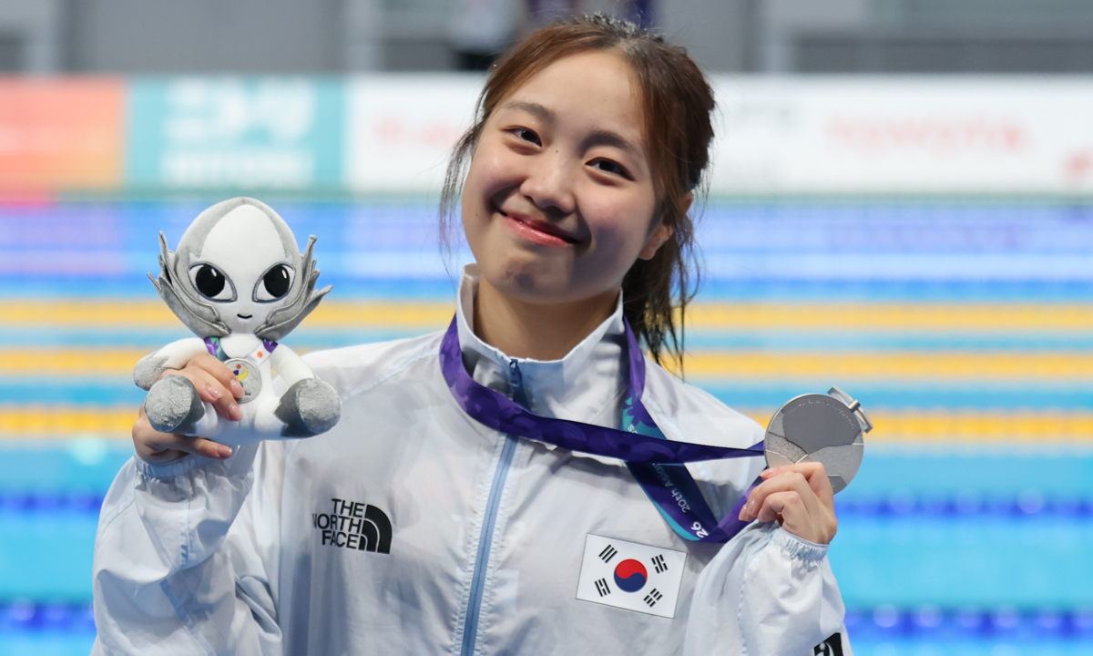 시상식 직전 빌린 립스틱…박시은 "손 떨려서 부러뜨렸어요" [아시안게임]