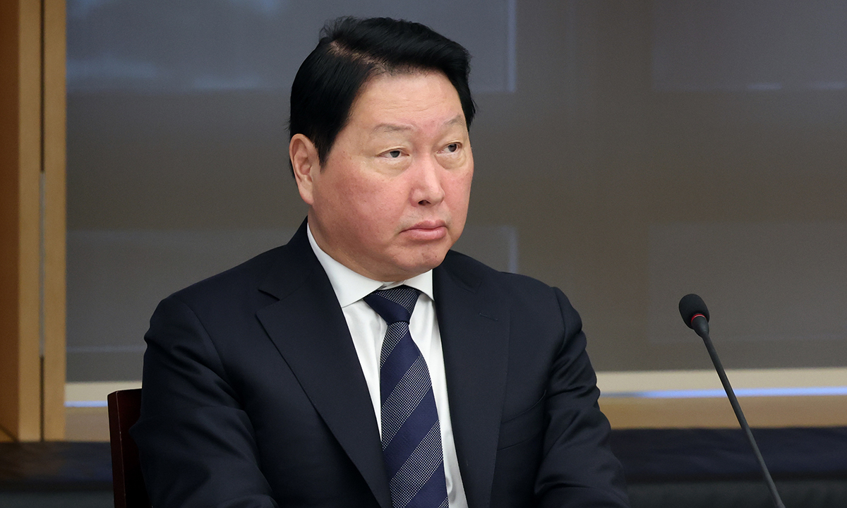최태원 SK그룹 회장, 호남 반도체 클러스터 부지 첫 방문