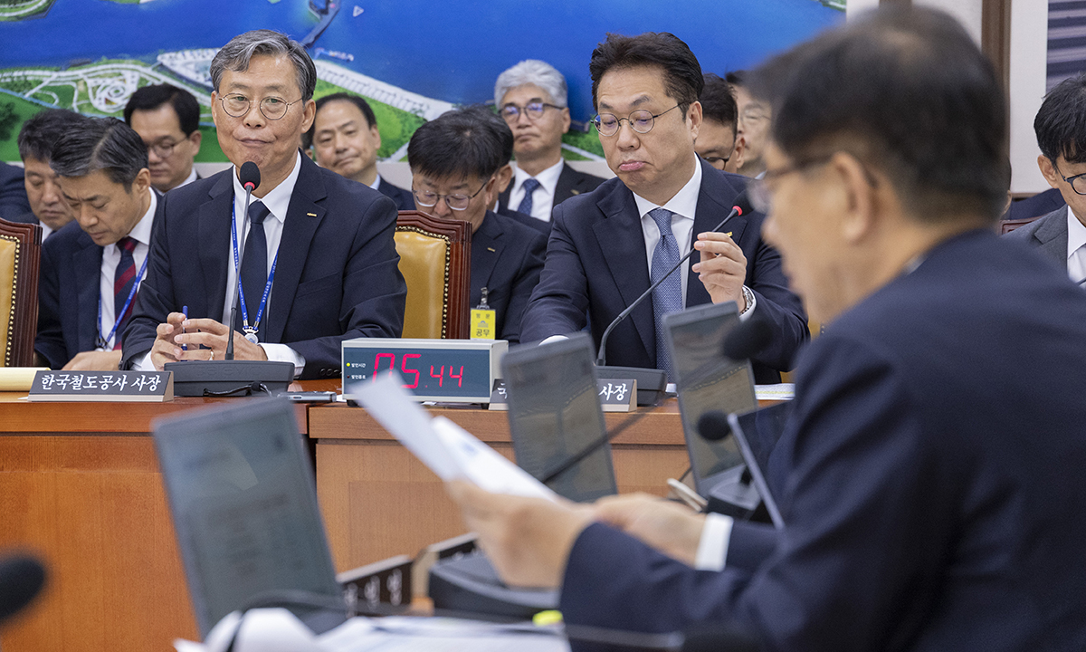 “KTX·SRT 통합 졸속 추진” vs “통합 후 이용객 12% 늘어” [2026 국정감사]