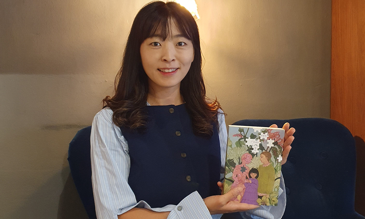 “프랑스 현지 책방에 온 듯한 느낌 살리려 노력했죠” [차 한잔 나누며]
